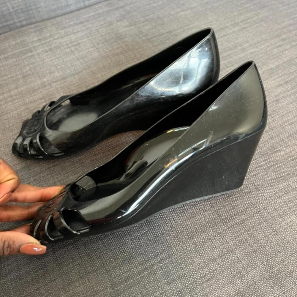 Vintage Gucci Black Jelly Wedge - Picture 6 of 8